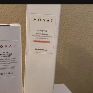 Monday Skin Care Set